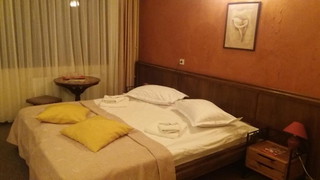 פרדיאל Hotel Zada מראה חיצוני תמונה