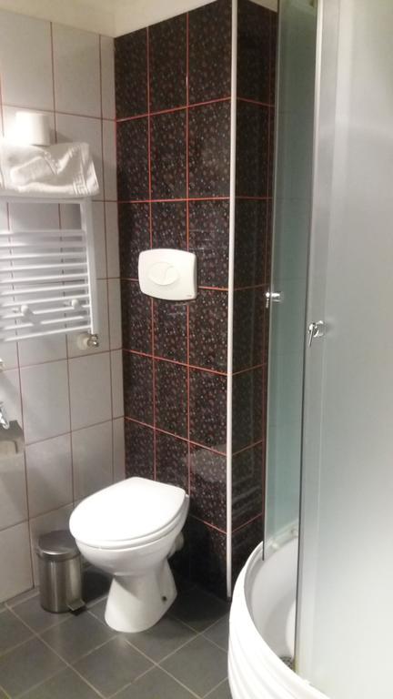 פרדיאל Hotel Zada מראה חיצוני תמונה