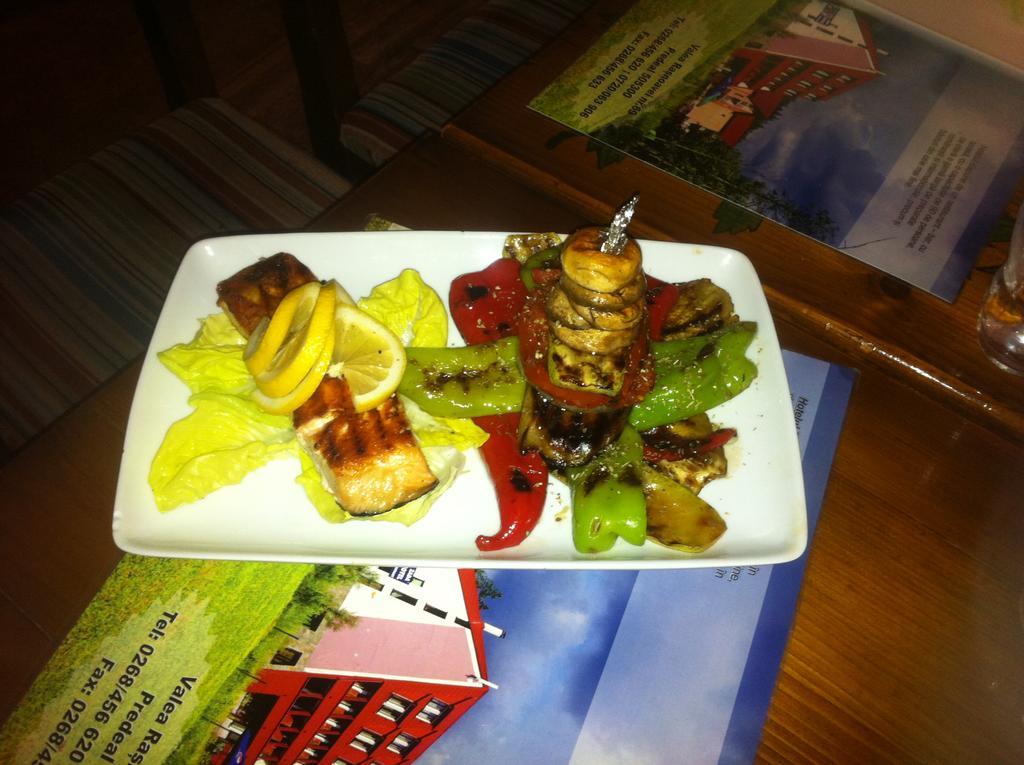 פרדיאל Hotel Zada מראה חיצוני תמונה